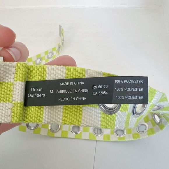 NWOT Urban Outfitters UO Green Checker Print Belt Women's Size M - Picture 2 of 4